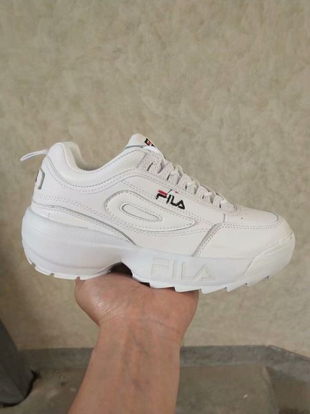 

Running shoes, sneakers, sneakers and men's sneakers are on sale 01