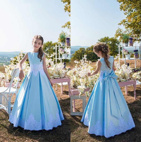 Céu azul flor meninas vestido 2018 com grande arco a linha de cetim até o chão menina vestido de festa de aniversário feito sob encomenda da mãe filha vestidos