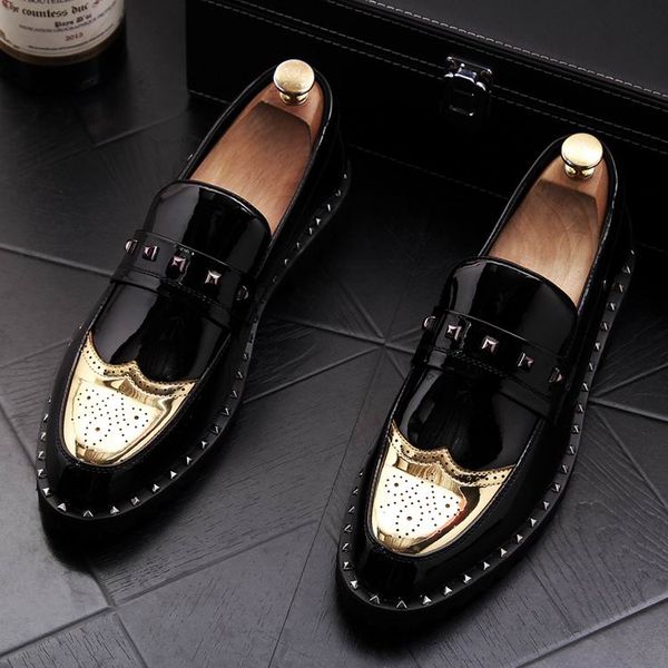 

new arrival luxury mens leisure black shoes fashion designer gold charm rivets breathable man brogue shoes slip on zapatos