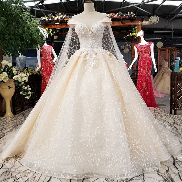 

2019 ливан Ѭоконе вадебне пла  коѬоким Ѭђкавом иллзи мила е длинне, White