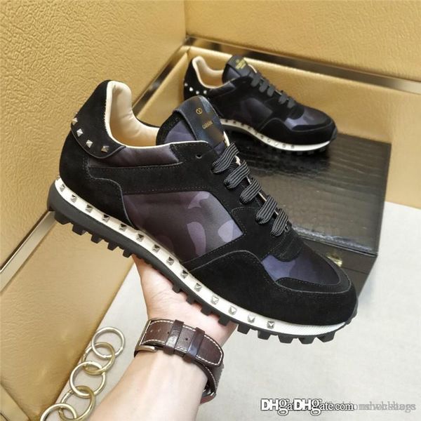 

2018 new valentino garavani neaker hoe man model ly0 0952 w22 blue camouflage rockrunner camo print neaker ca ual hoe with box