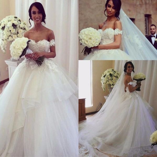 

off-the-shoulder princess lace wedding dresses 2019 new custom made sweep train applique ball gown ruffled tulle backless bridal gowns w231, White