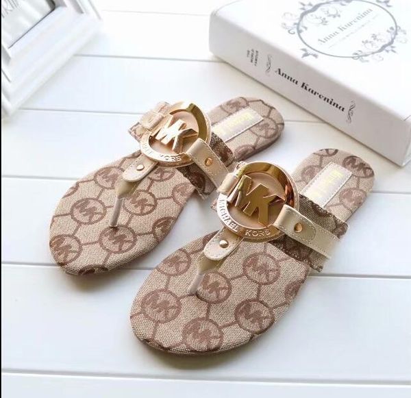 

A flip flop female in the ummer of 2019 the new han edition with joker tudent indoor and outdoor lei ure anti kid flat flat wear andal, Black