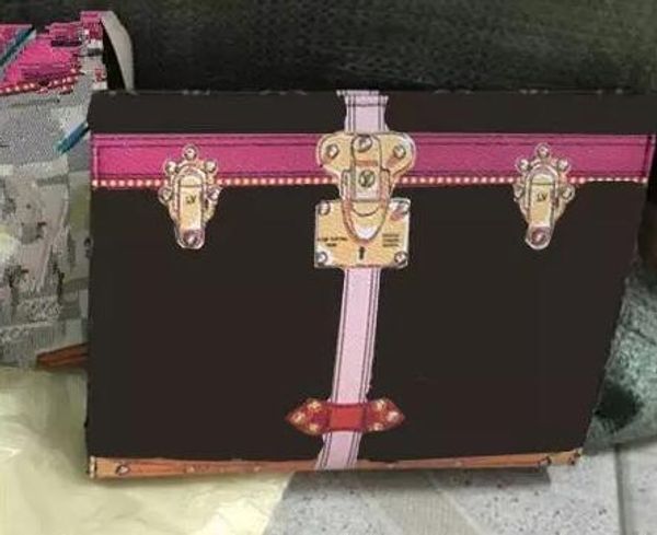 

бесплатная доставка! новый путешествия печати туалетных сумка 26 см защиты макияж сцепления женщины искусственная кожа водонепроницаемый кос