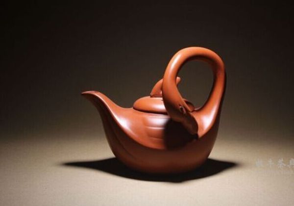 Yixing Fine Teapot: Handmade Chinese Lettering for Tea Lovers.