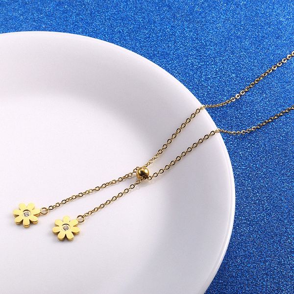 

asymmetric fashion titanium steel flower clavicle chain sunflower lady necklace pendant holiday leisure jewelry fall gift ln1159, Silver