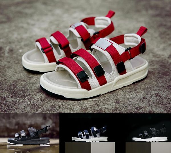 

Оптовая новая мода причинной слайд сандалии мужчины женщины тройной черный белый красный синий классический мода плоские туфли высокое качество кроссовки eur 36-45