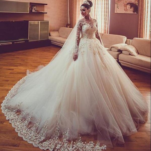 

великолепнй sheer еи иллзи длиннми Ѭђкавами балное плае вадебне пла, White