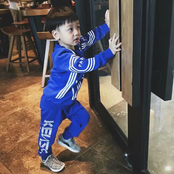 

Бренд спортивные костюмы мальчиков и девочек костюм 2 Детская одежда набор горячей продажи мода весна осень Детские платья с длинным рукавом свитер Коко