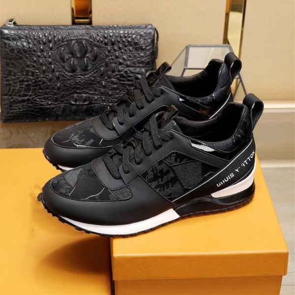 

Sapatos ocasionais thehigh