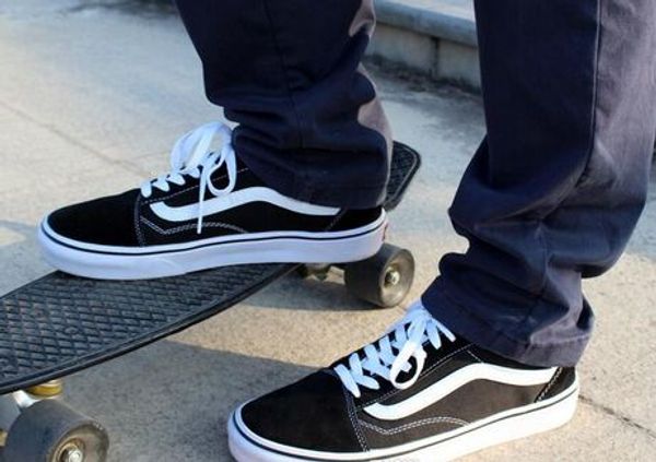 

Горячие продать мода холст обувь классический белый черный бренд кроссовки для ж