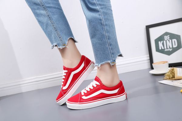 

Классический Черный Белый Старики Женщины Повседневная Плоская Обувь Скейтборд