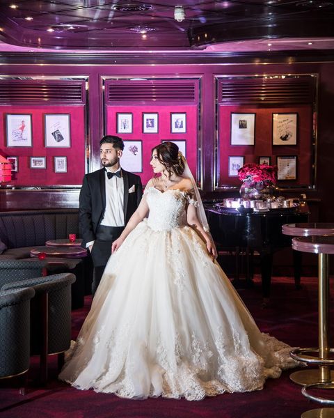 

2019 принцесса кружева бальное платье свадебные платья с плеча бусины блестками аппликация суд поезд свадебное платье свадебные платья vesti, White