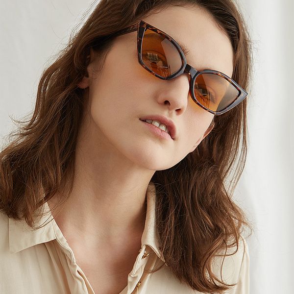 

new luxury plastic small frame cat eye sunglasses women brand designer fashion sun glasses female uv400, White;black