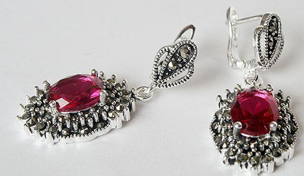

925 sterling silver pink faceted marcasite earrings 11/2" gift, Golden;silver