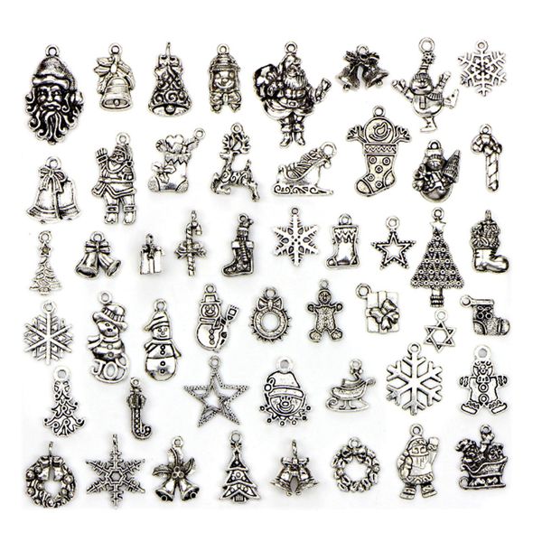 50 Pz / lotto Retro Lega Perline Allentate Trendy Natale Charms Ciondolo in metallo Argento tibetano Vintage Bracciale fai da te e collana Creazione di gioielli di Natale