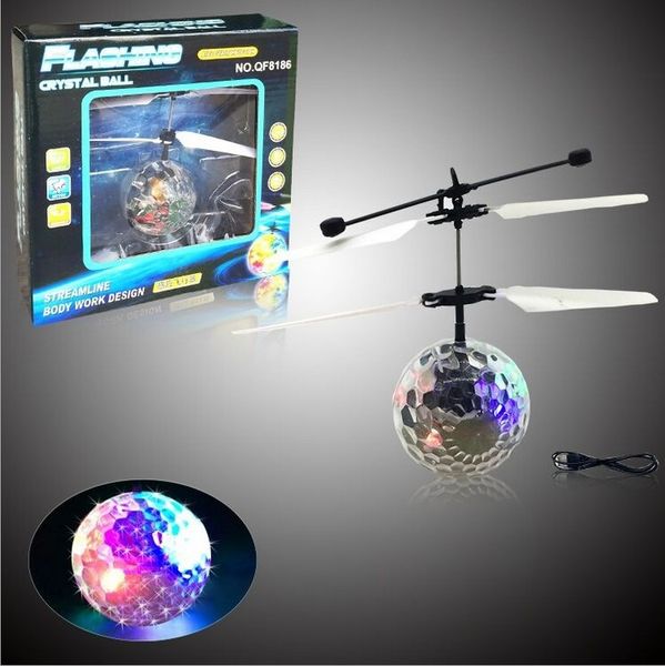 

RC Летающий мяч, мигающая игрушка, RC инфракрасный индукции вертолет мяч встроенный сверкающих светодиодное освещение красочные Flyings для малыша подарки на день рождения