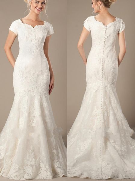 Abiti da sposa modesti a sirena lunga con applicazioni in pizzo avorio con maniche ad aletta Bottoni sul retro Collo Queen Anne Abiti da sposa da donna Vestidos De Novia