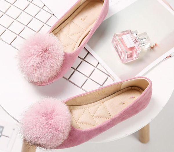 

send 2018 spring new style women's shoes round head hair ball shallow mouth flat bottom single shoes, Black