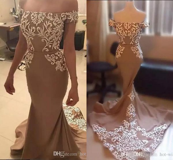 

2018 brown с плеча mermaid длинные платья выпускного вечера белые кружева аппликация длинные выпускного вечера партии платья vintage vestido, Black