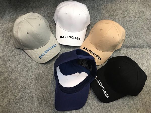 

2019 Top Quality Celebrity design Letter Berets Cap Men Woman Canvas baseball cap Cloches Stingy Brim Hats Visors 426887 4HB12 2160 011