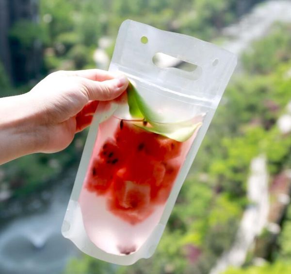 Portatile smerigliato Liquido Doypack creativo succo di frutta latte soda sacchetti di imballaggio in plastica bianca stand up sacchetto di tenuta con cerniera sacchetto di vino da bere