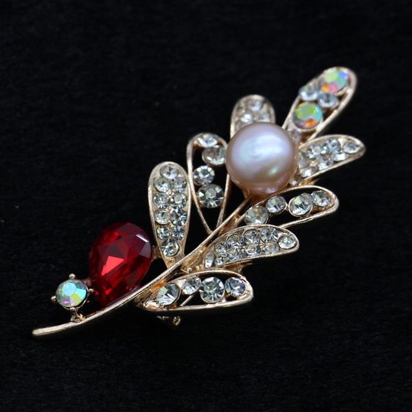 

2018 the latest fashion design alloy feather-shaped diamond brooch natural freshwater pearl brooch female charm jewelry, Gray