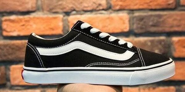 

Sapatos ocasionais mkgg2018