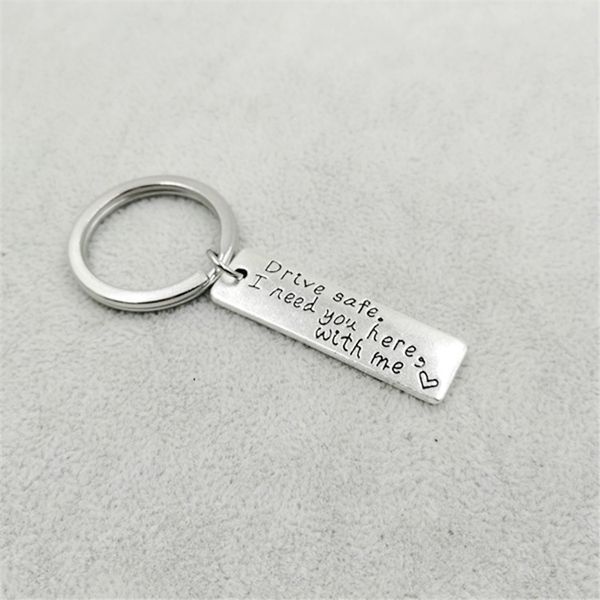 

1 pcs drive safe car keychain letter i need you here with me trucker keyring gift for husband boyfriend dad valentines day, Silver