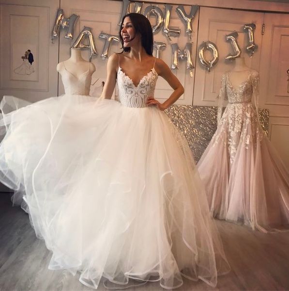 

spaghetti straps white wedding dresses with sequins for women bridal gown in stock