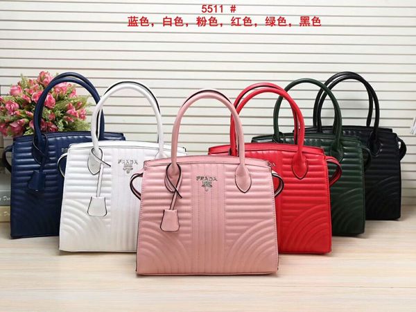 

2018 women classic handbag fashion brand Single shoulder bag Designer bags wallet womens luxury handbags 5511 Cosmetic bag P12