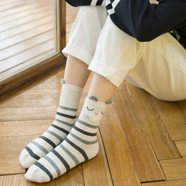 

5 Pairs Women Short Sock Creative Knitted Cartoon Animals Women Socks Autumn Winter Comfortable Warm Cotton Sock Meias Calcetines