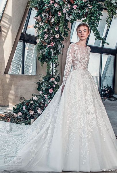 

2019 с длинным рукавом boho свадебные платья иллюзия кружева аппликация бисером линия страна свадебное платье развертки поезд драгоценный ка, White