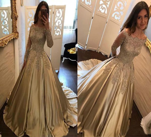 New Vintage 2018 Prom Dress Champagne gold Sheer Neck Top Applique in pizzo Abito da sera formale Manica lunga Elegante raso plus size Festa araba