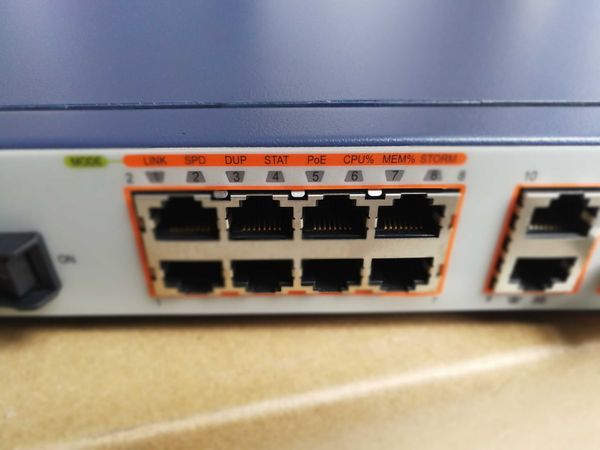 

100% original switches for zte zxr10 5212e-pc 10 poe