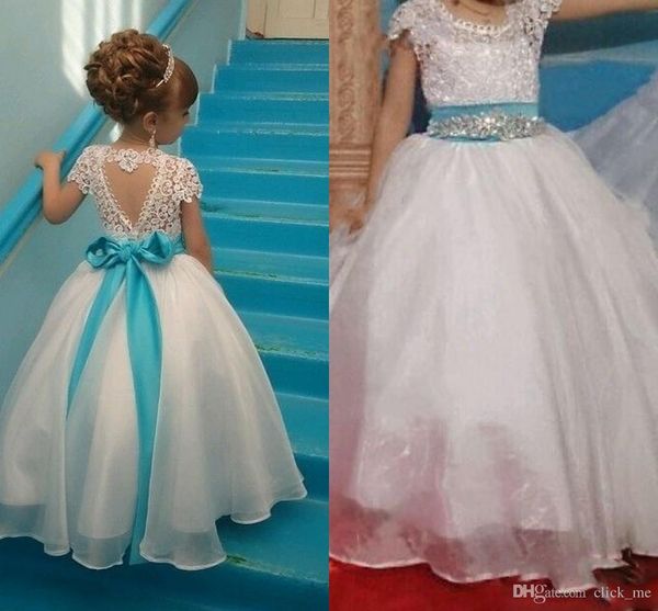 Mädchen-Festzug-Kleider schnüren sich weg von der Schulter-Blumen-Mädchen-Kleid für Hochzeits-kleine Braut-Prinzessin Gowns With Train