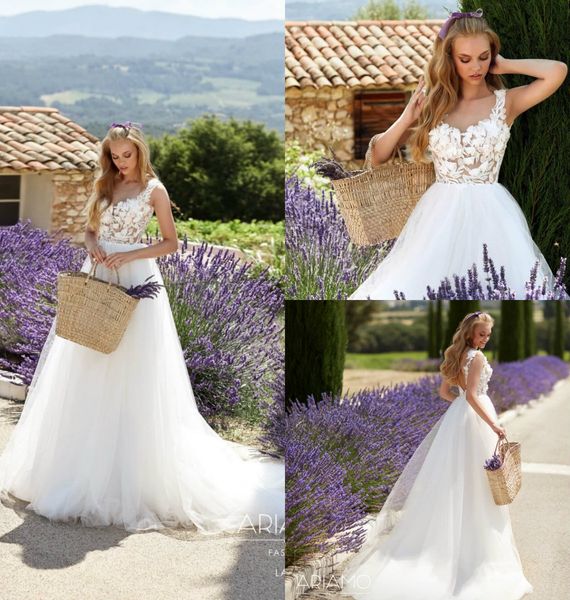 

2019 garden beach wedding dresses v neck 3d floral appliqued backless a line sweep train wedding dress custom made bridal gowns, White