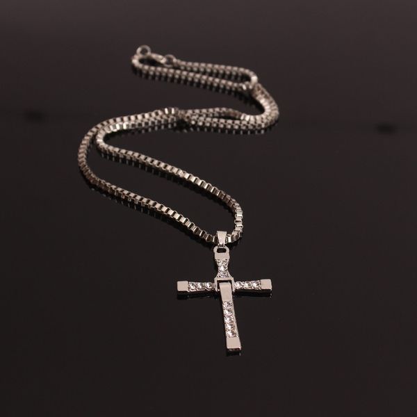 Die Fast and the Furious Halskette Toledo Crystal Christian Kreuz Anhänger Halsketten Jesus Charm Filmschmuck als Weihnachtsgeschenk