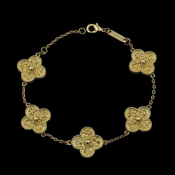 

Charm Bracelets aishangaijewelry