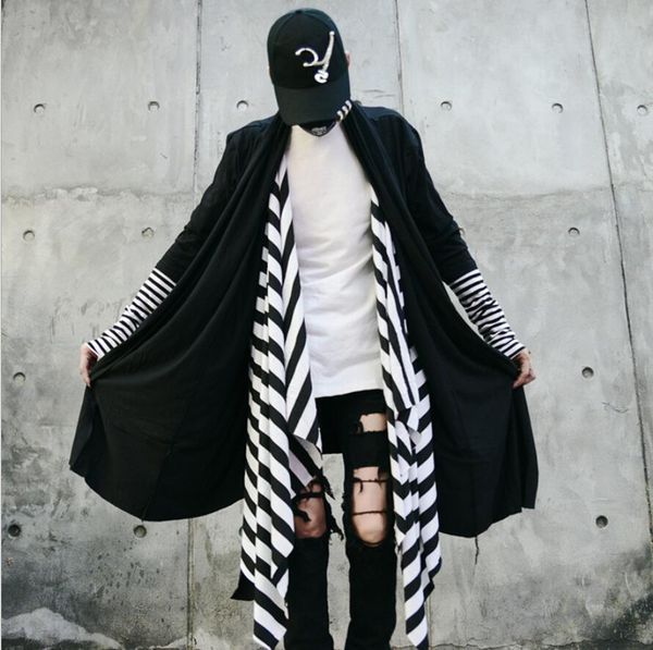 

2018 new autumn mens personality dark trendy cloak stripe splicing long t-shirt coat loose casual oversize coat hip-hop costumes, Tan;black