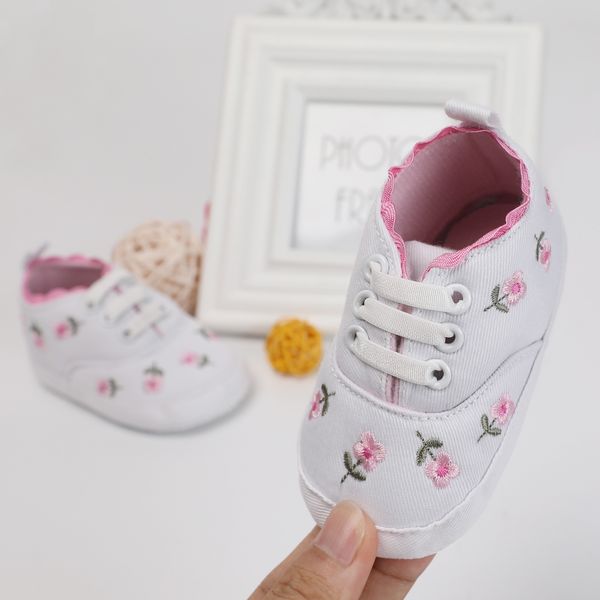 

baby shoes boys girls first walker newborn toddler moccasins soft moccs lace floral embroidered kids footwear 0-18 months