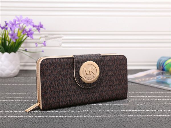 

Fashion men and women letter stitching cloth & PU buckle zipper wallet personality trend multi-layer brand wallet man Hand holding wallet