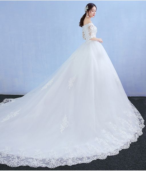 

simple fantastic wedding dress 2018 the bridal half sleeve v-neck classic embroidery big train ball gown princess gown, White