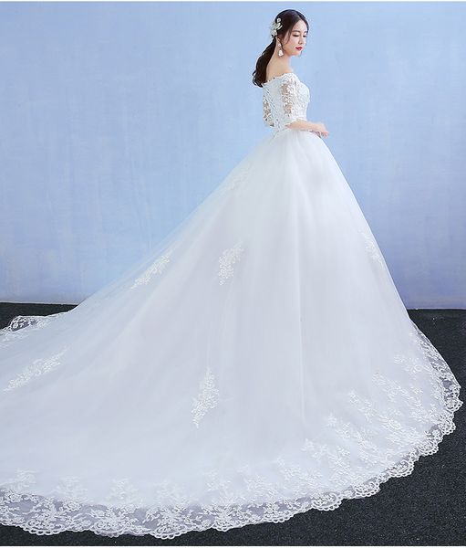 Semplice abito da sposa fantastico 2018 La sedia a metà manica sexy sexy scollo a V ricamo classico grande treno a ballo abito da principessa