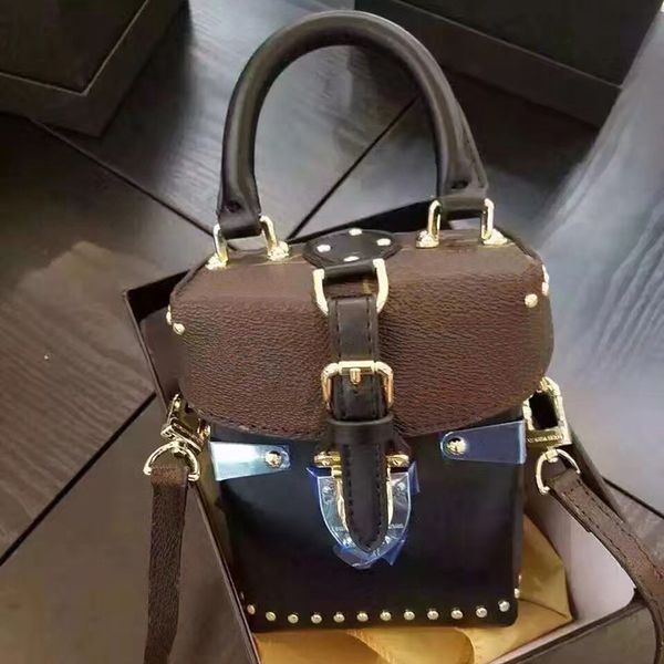

wholesale fashion leather ladies lock mini camera bag portable rivet box bag leisure bucket bag wild storage small square box