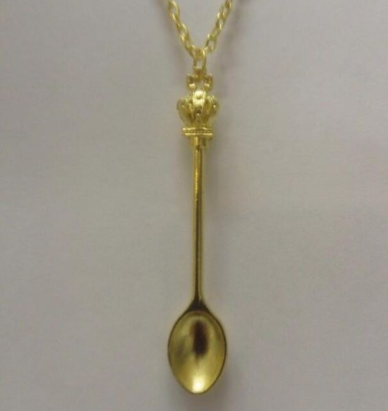 DHL Designer Tibetan Silver Gold Vintage Crown Ispirato Mini Cucchiaino da tè Collana Teiera fai da te Royal Alice Collana