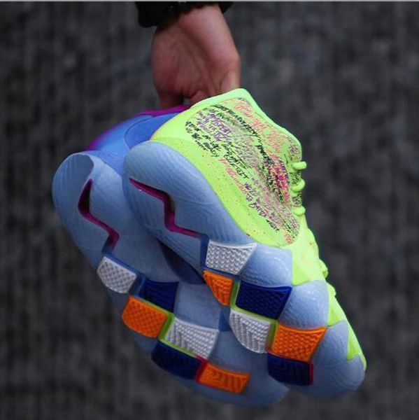

New Kyrie Sneaker Room Mom And 4 Confetti Top Quality Irving Basketball Shoes Outdoor Sports Sneakers With Box Free Shipping