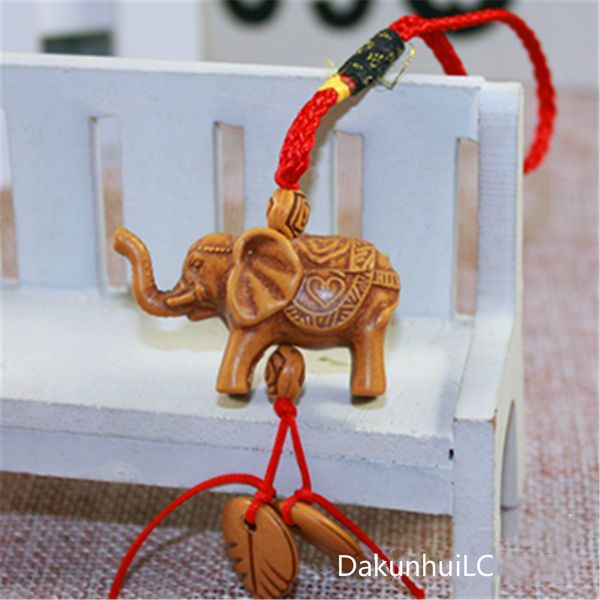 Lucky Elephant Carving Wooden Pendant Keychain Key Ring Chain Evil Defends Gift318S