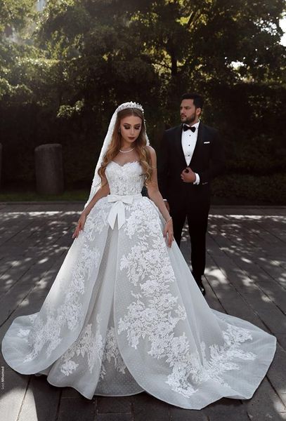 

2019 New Fashion A-Line Wedding Dresses Sweetheart Lace Applique Court Train Wedding Dress Bridal Gowns with Detachable Train Custom
