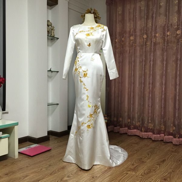 

2018 elegant white and gold mermaid prom gowns applique dubai evening dress high neck prom dress long muslim prom formal gowns floor length, Black;red